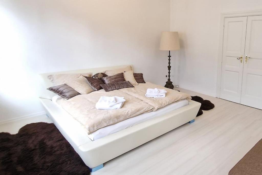 Luna City-Apartment 80Qm 2 Zimmer 2 Baeder 20Km Messe Airport Krefeld Exterior photo