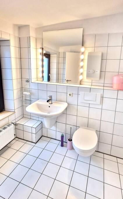 Luna City-Apartment 80Qm 2 Zimmer 2 Baeder 20Km Messe Airport Krefeld Exterior photo